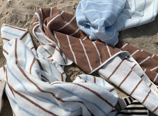 Raita Hooded Towel - Cloud / Caramel Towel OYOY 