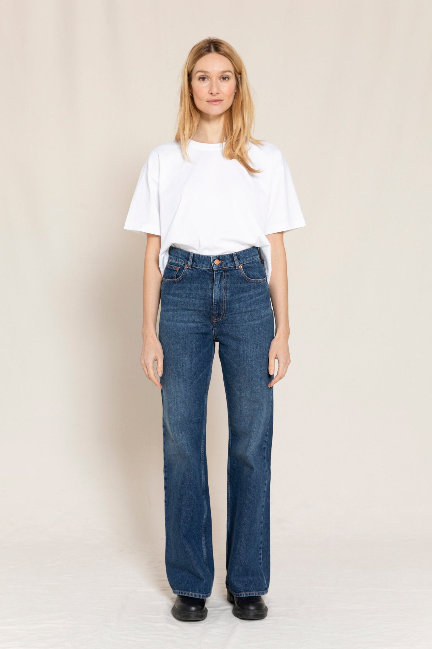 FIONA Medium Blue - Flare Fit Jeans | Women