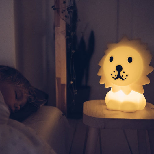Lion First Light Lamp Lighting Nofred 