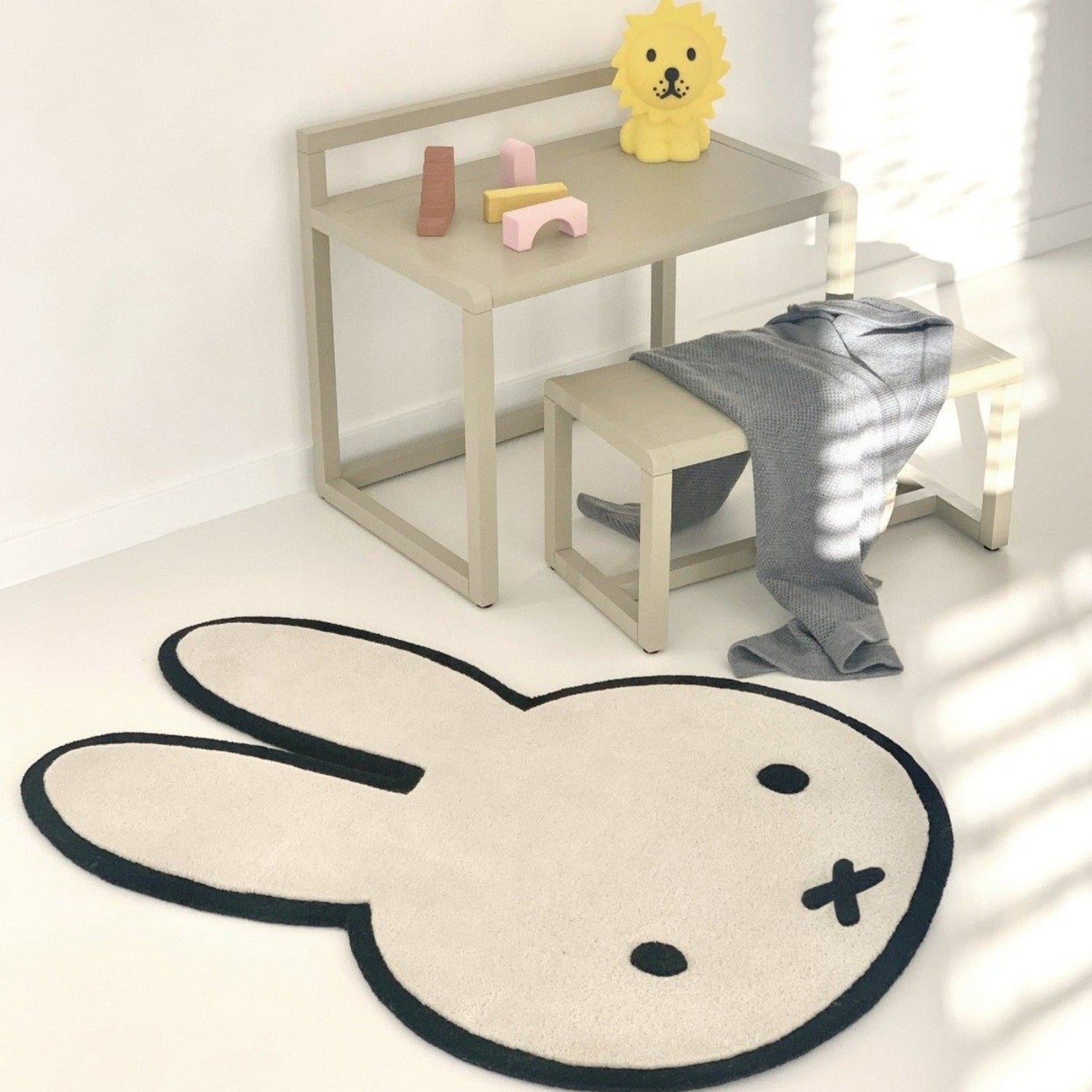 Miffy Rug Textiles Nofred 