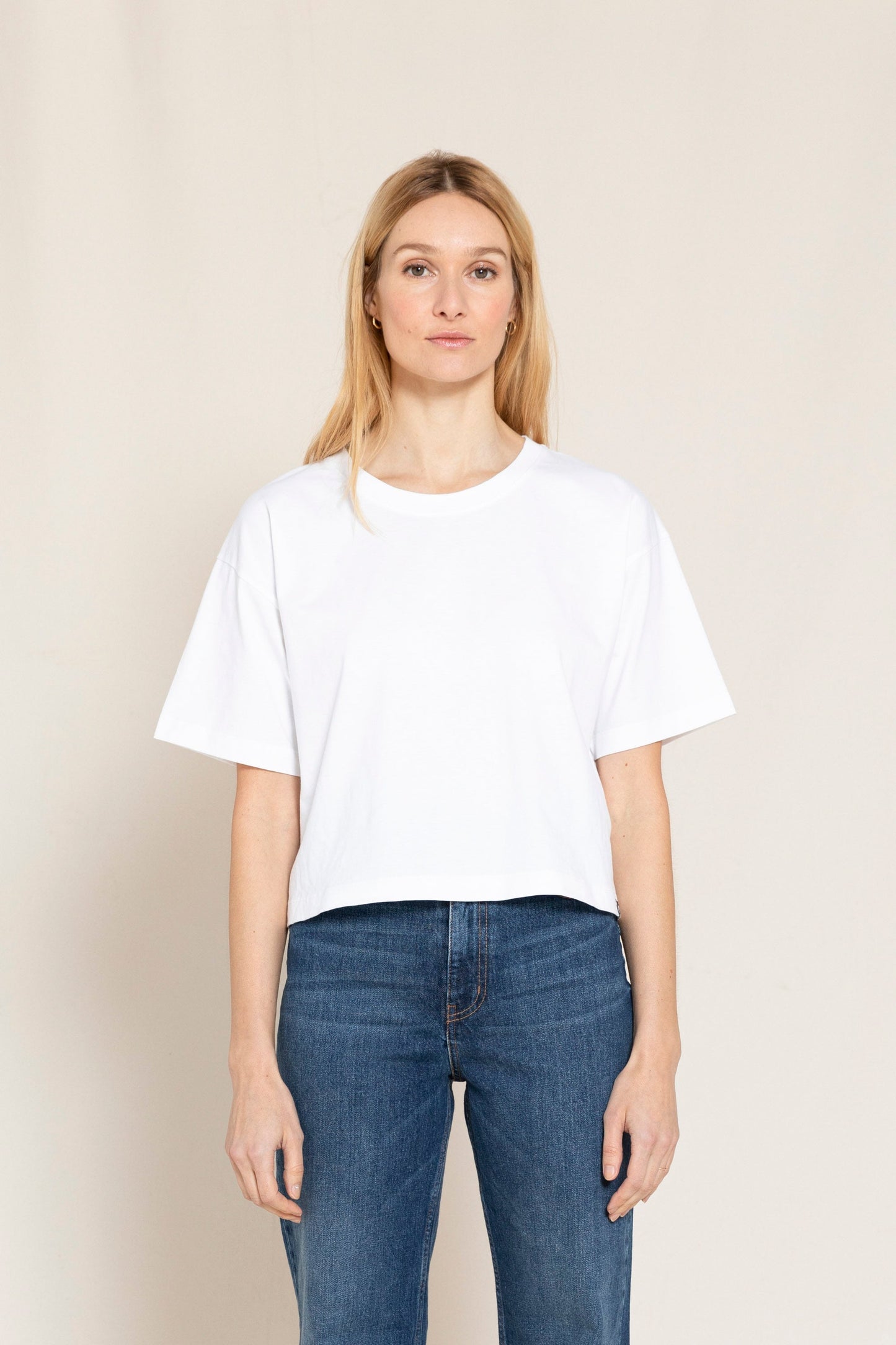 SC 002 White - Cropped T Shirt | Women